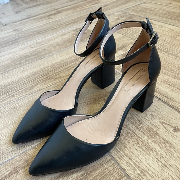 Antonio Melani Lynlee Block Heels - Picture 2 of 6